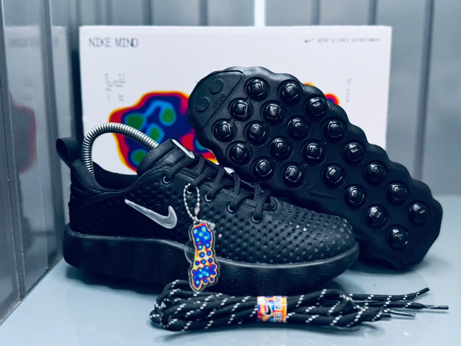Nike Mind 002